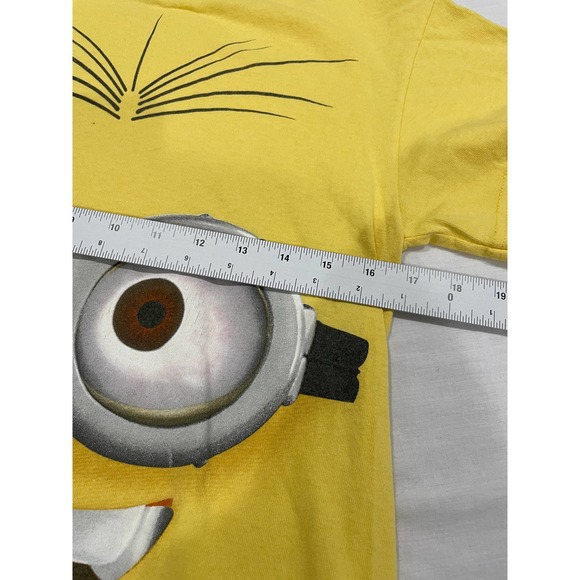 Men's Despicable Me Minions Phil Big Face Open Mouth Graphic Tee Banana Small - Picture 6 of 7